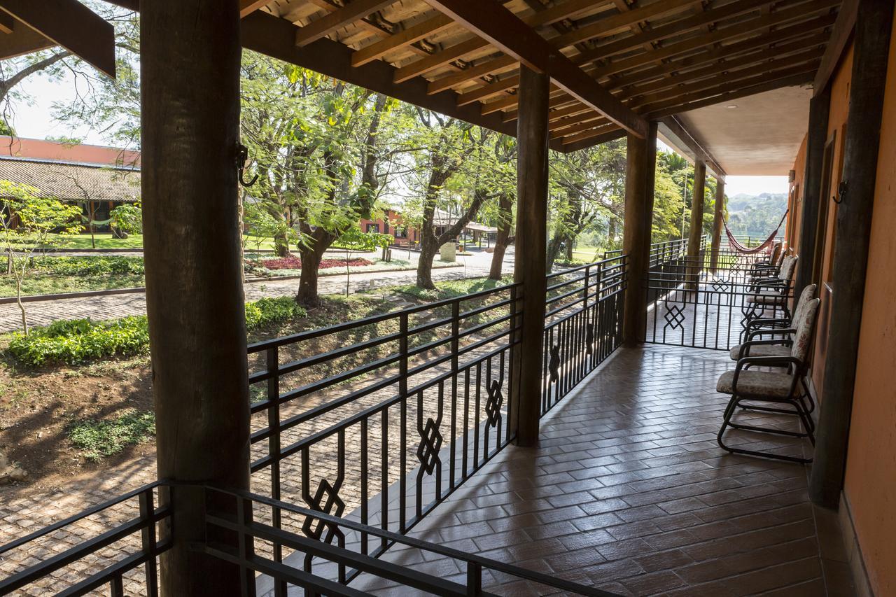 Hotel Fazenda Santa Monica Louveira Exterior photo